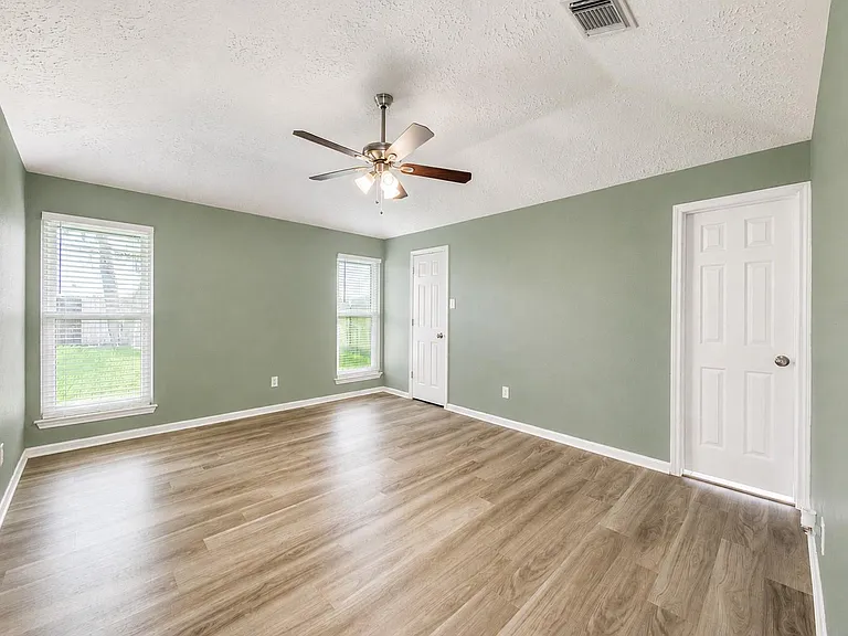 7114 Buchanan Dr — Photo 18