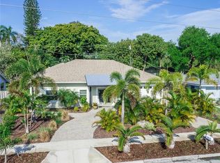 608 Riviera St, Venice, FL 34285