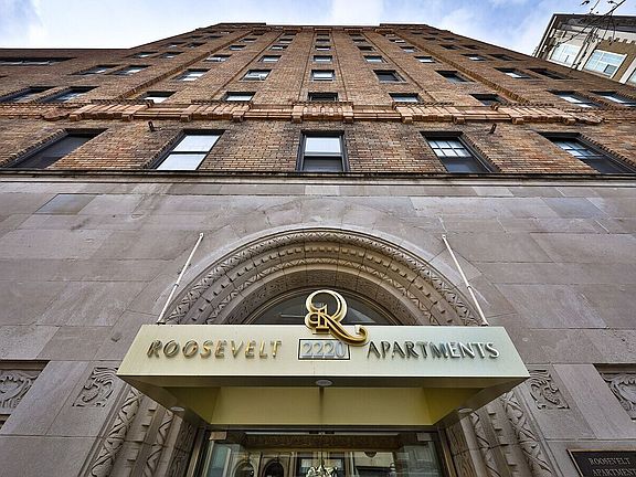 5th image of 2224 Walnut St #S401