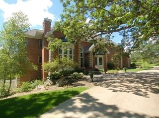 3286 Fernglade Rd, Verona, WI 53593