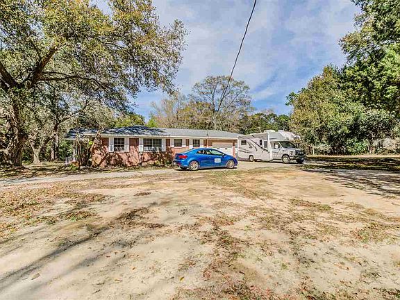 3rd image of 9650 Huckleberry Ln