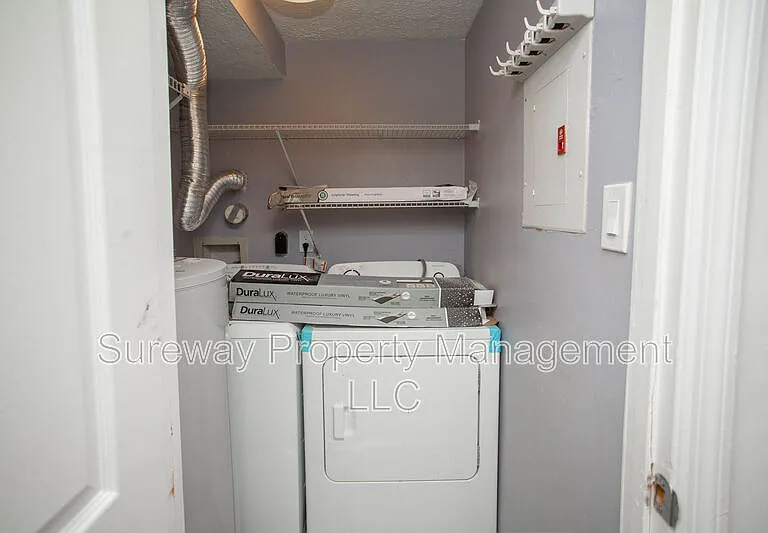 142 Kenwood Dr — Photo 12