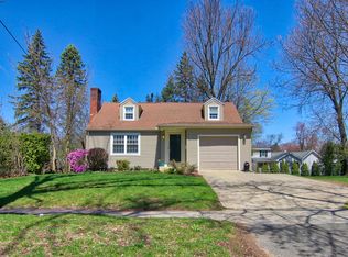 204 Maple Rd, Longmeadow, MA 01106
