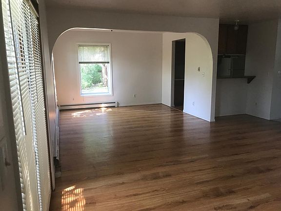 4th image of 227 Woodridge St APT 28