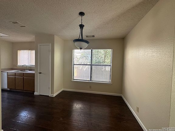5th image of 5018 Kenton Trace