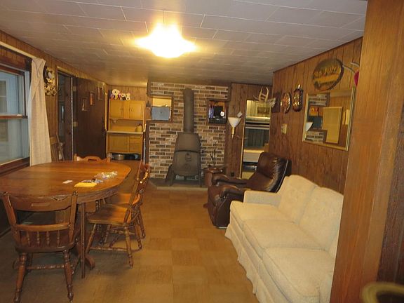 5th image of 7937 N Bay Rd E #E