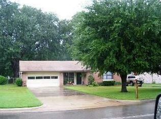 405 E Magnolia Dr, Mount Pleasant, TX 75455