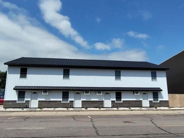 124 3rd St S #128, Waterville, MN 56096