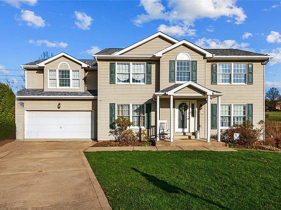 2nd image of 114 Adella Ct