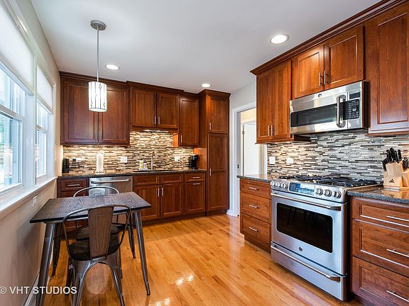 5th image of 8609 W Brodman Ave