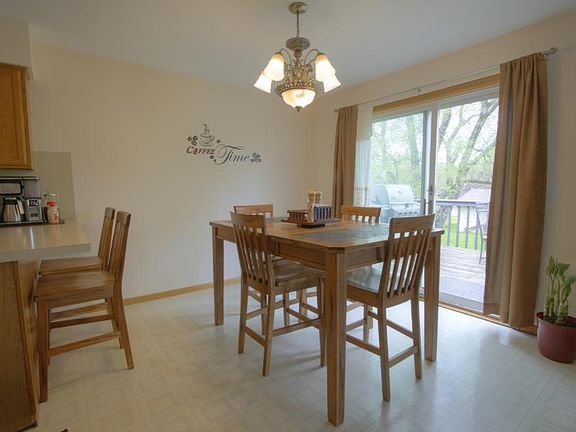 Large informal dining.