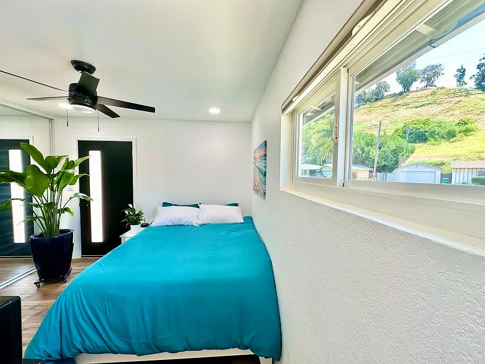 Studio, $1,595 — Photo 2