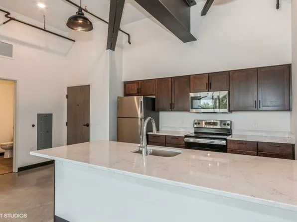 The Hall at The Hub, 916 16th St NE #218, Cedar Rapids, IA 52402