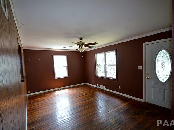 3rd image of 1030 S Gomo Ct