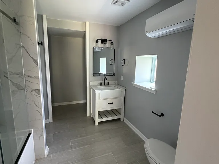 406 Elm St — Photo 4