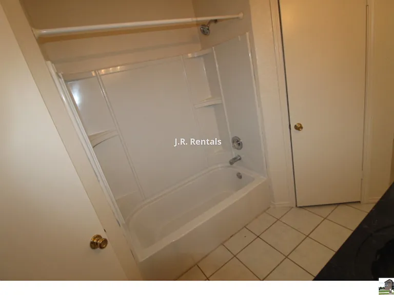 3615 Coral Bay Ln — Photo 78