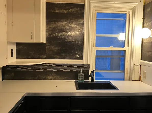 128 Trenton St, Pawtucket, RI 02860