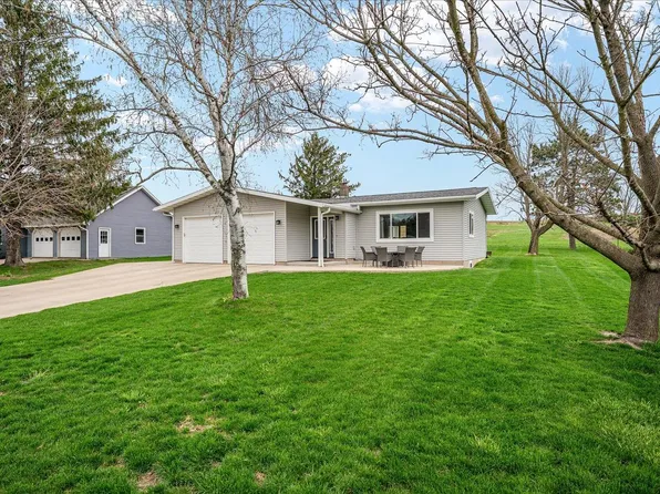 112 Ulland Ave, Westby, WI 54667