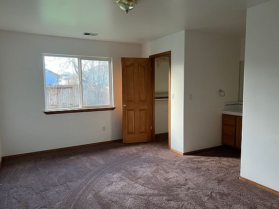 3rd image of 1342 Chaparral Ave #1342