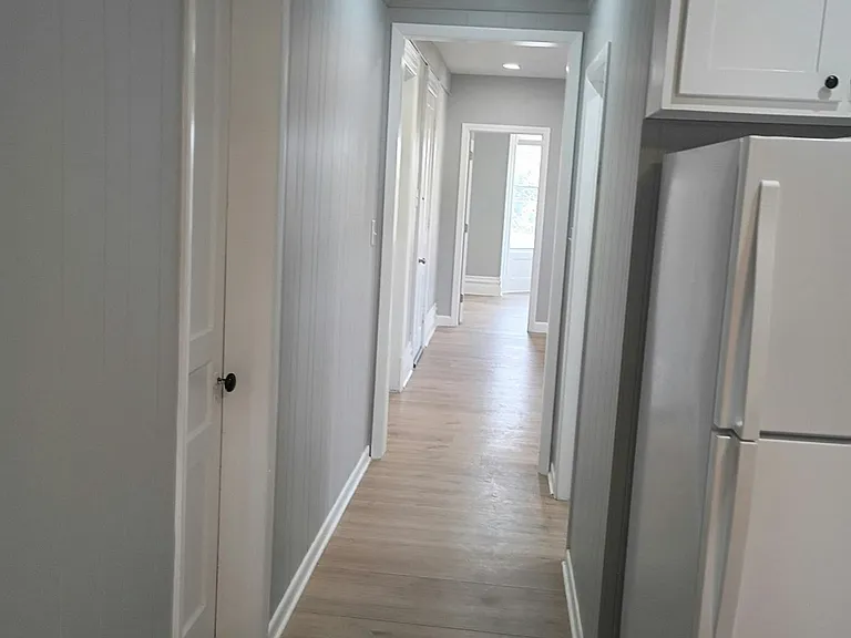 306 3rd St #3 — Photo 14