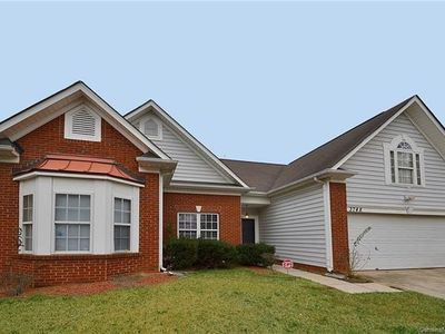 3748 Sipes Ln, Charlotte, NC, 28269