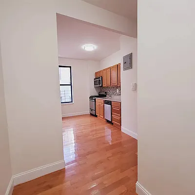 Rented by New York Residence | media 6