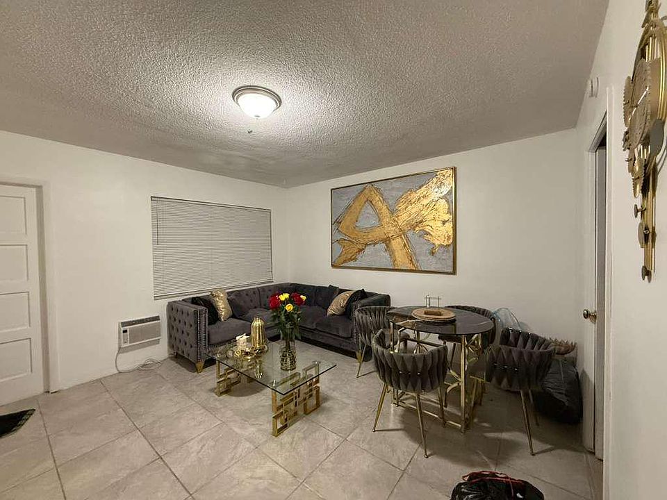 1st image of 5300 Hollywood Blvd APT 14