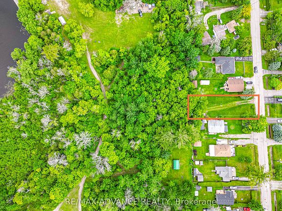 3rd image of 100 Dunkirk Ave