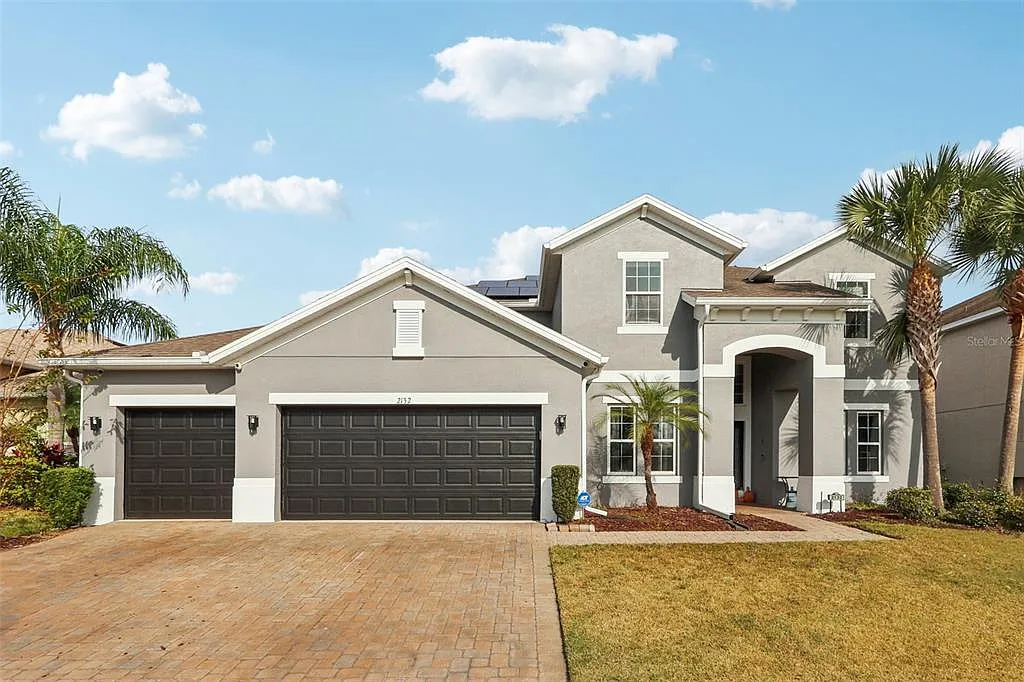 4 bed, 3.5 bath, 3807 sqft, $4,250 — Photo 1