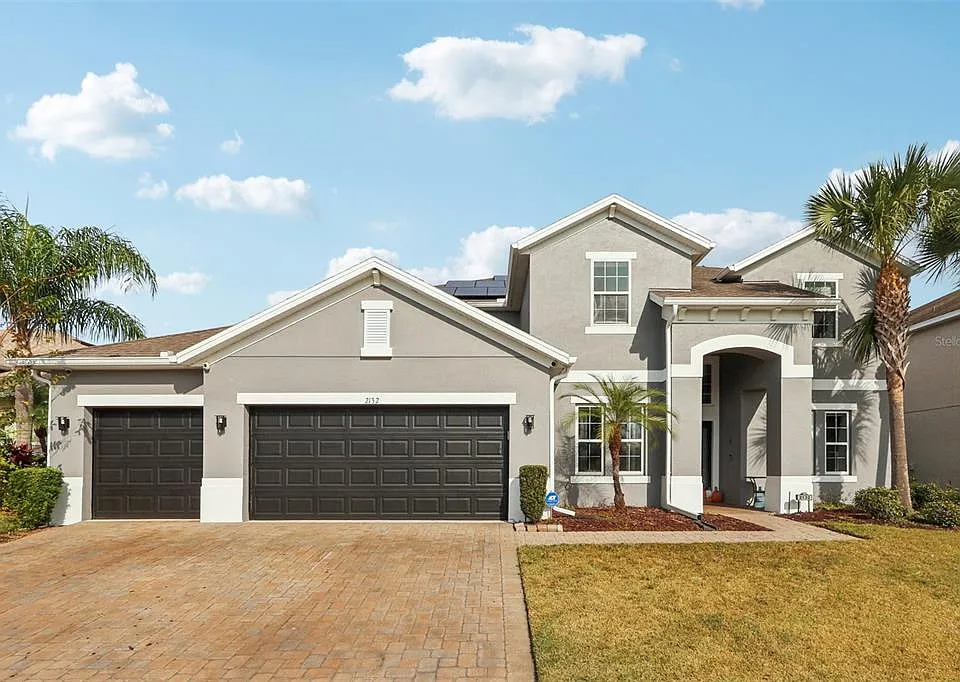 Plantation Oak Dr