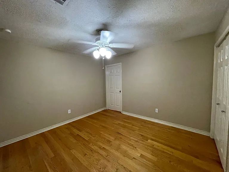 17261 County Line Rd — Photo 11