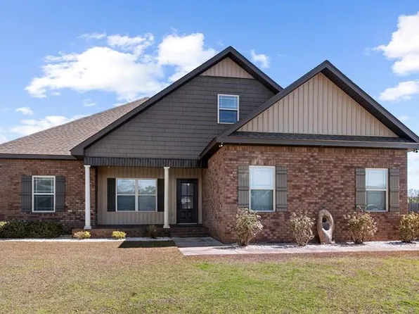 125 Tanglewood Dr, Headland, AL 36345