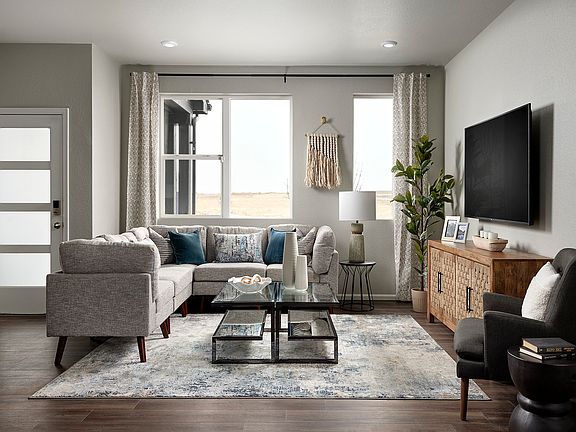 The Woodland floorplan modeled at Painted Prairie.