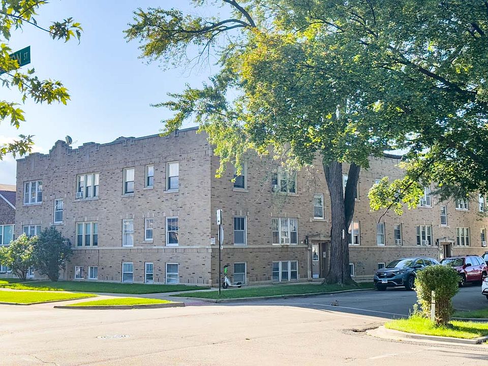 1st image of 3023 N Lockwood Ave #H