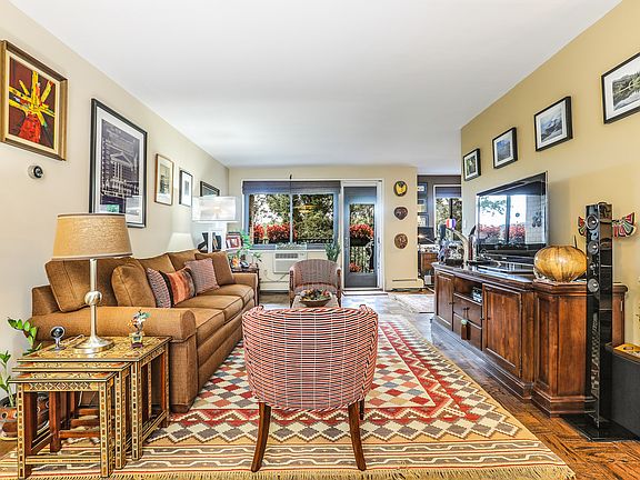 3rd image of 100 E Hartsdale Ave APT 3JE