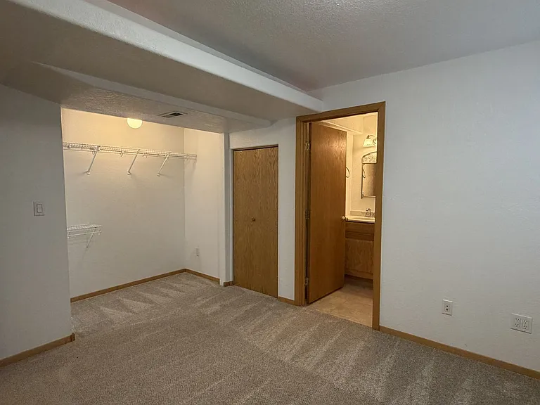 1551 Ambrosia Ct — Photo 11