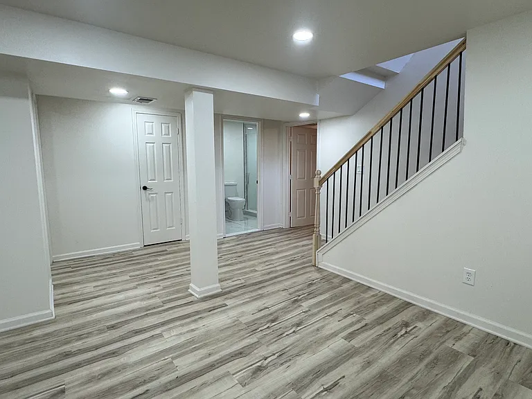 2431 Grange Rd — Photo 24