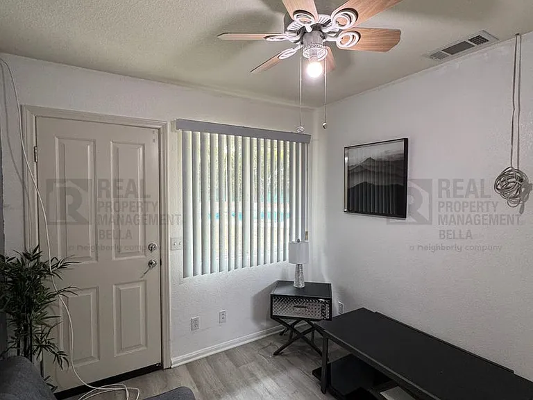 26419 Old Agency Rd — Photo 26