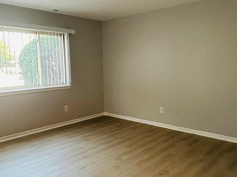 50554 Maurice Rd — Photo 2