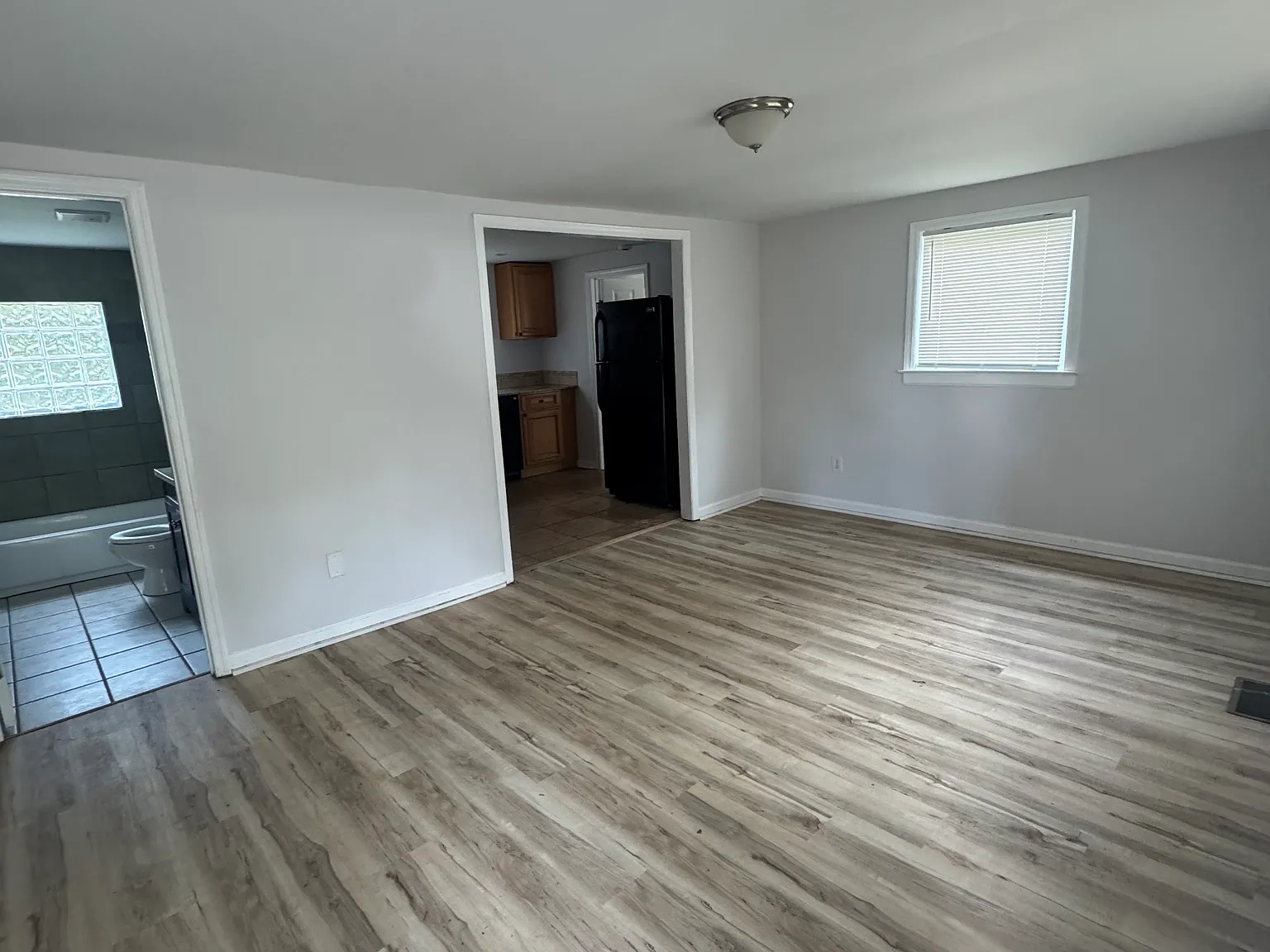 3 bed, 1114 sqft, $1,495 — Photo 3