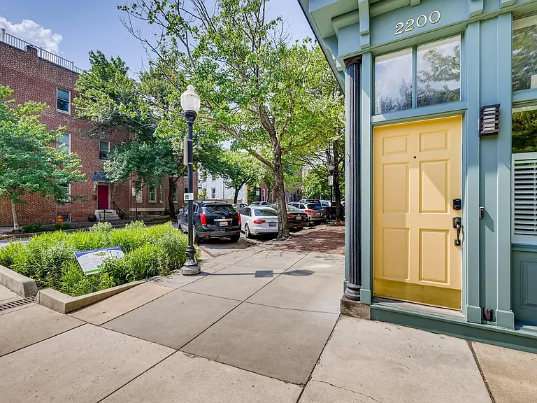 2200 E Baltimore St — Photo 37