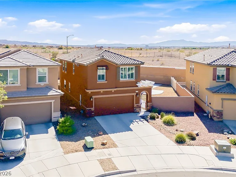 1053 Cactus Rock St — Photo 10