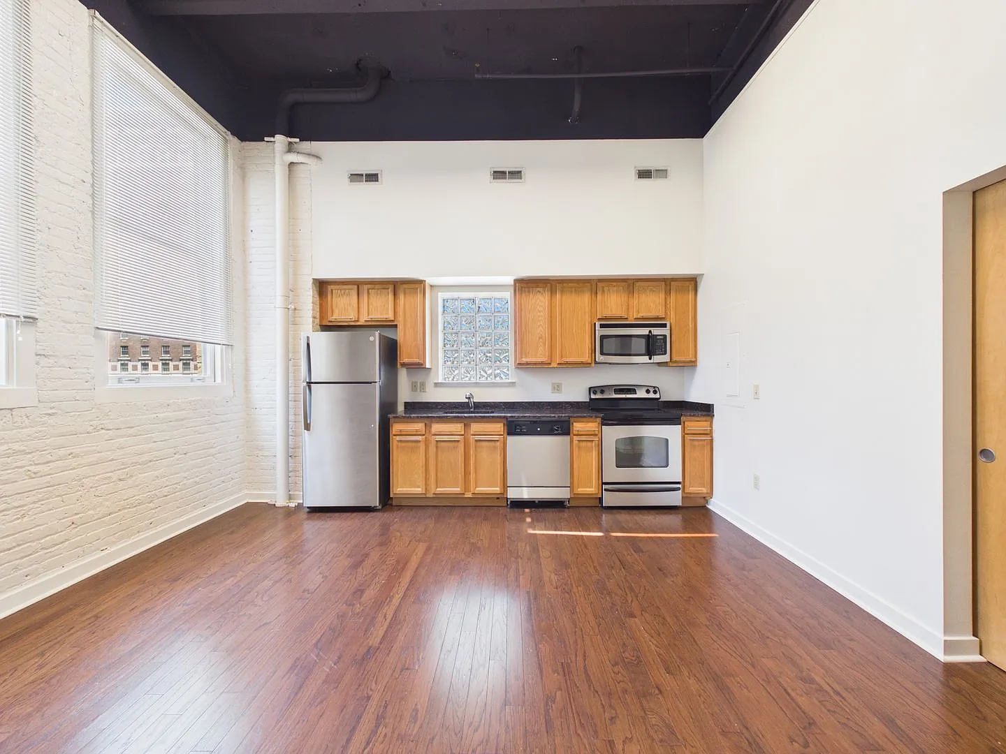 801 Walnut St — Photo 1