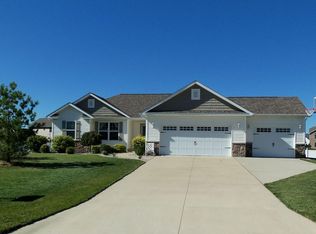 2219 Ferguson Dr, Bay City, MI 48706