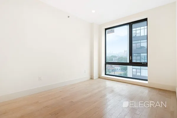 Rented by (Legacy) Elegran | media 13