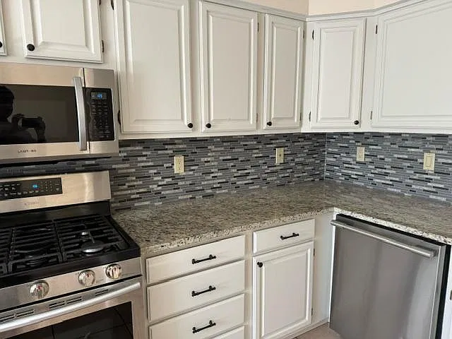 2 bed, 1308 sqft, $2,500 — Photo 2