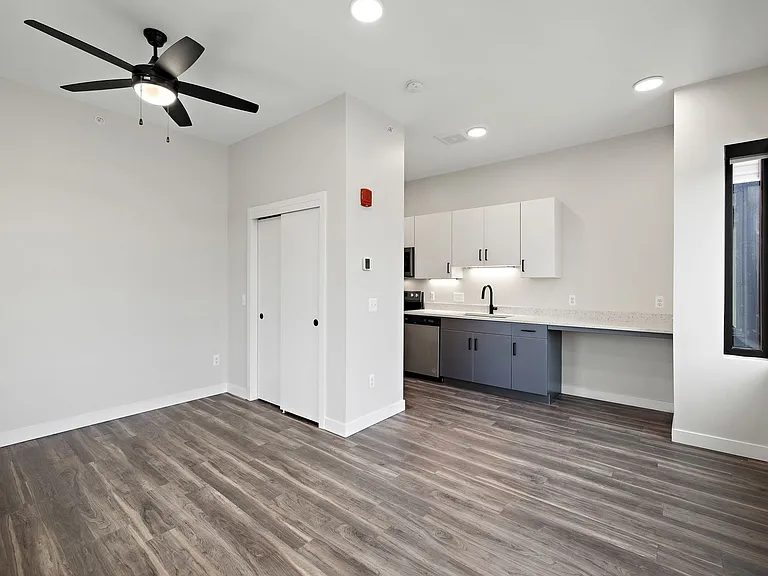 7631 E Lafayette St — Photo 59