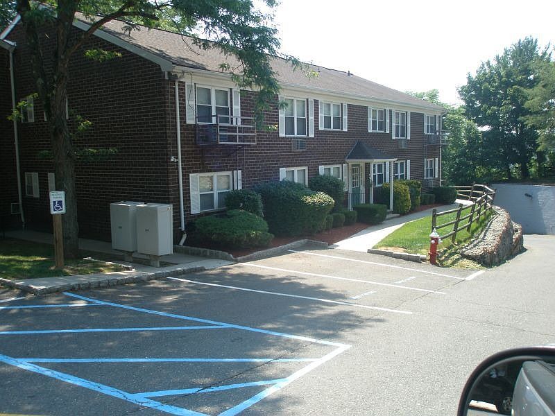 1st image of 100 Pierson Miller Dr APT E31