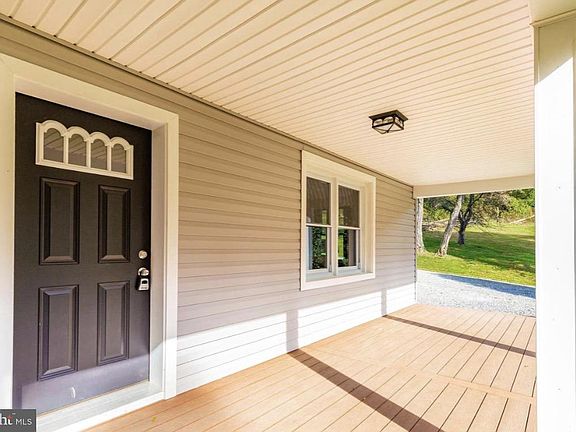 3rd image of 11863 Wolfsville Rd