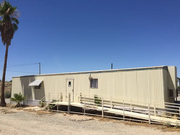 107 Q St, Taft, CA 93268